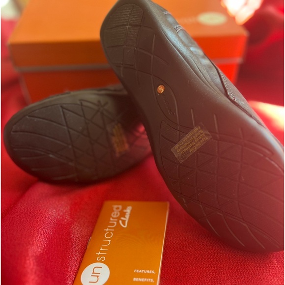 ❤️❤️ Unstructured by Clark’s Black Leather Lace Up Loafer “NWT” ❤️❤️ - Picture 3 of 10